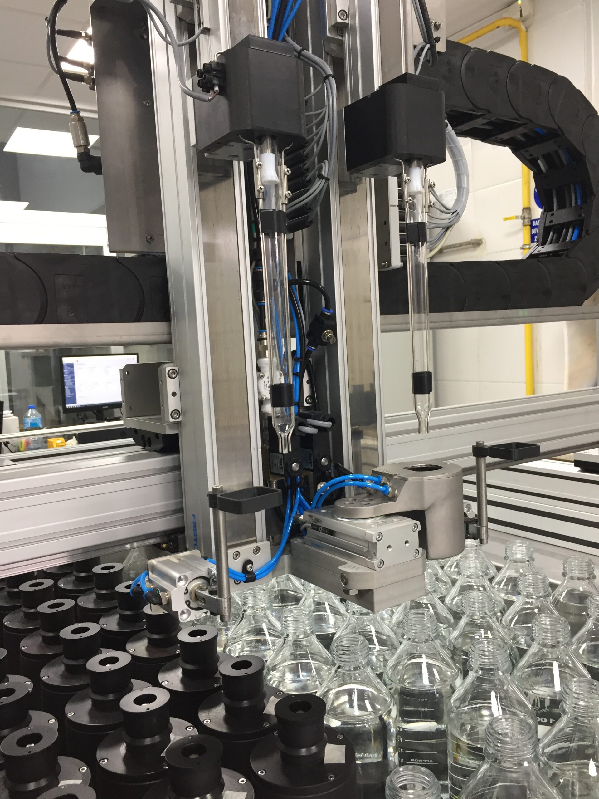 Profix LAB Advance makine görseli